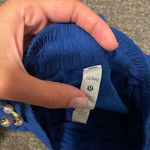 Lulu lemon blue hotty hots, brand new
